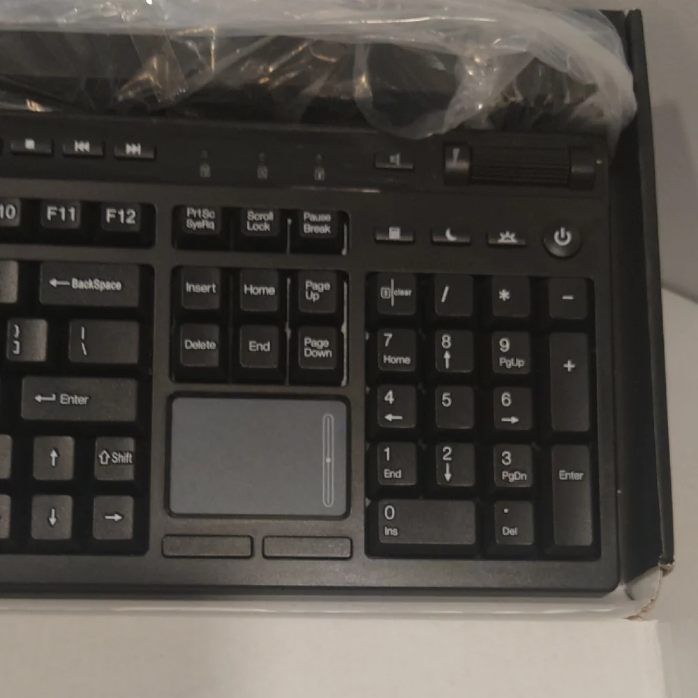 Adesso EasyTouch 445 Multi-Channel Wired Touchpad Keyboard